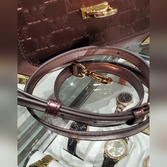 🔥Price drops New 🎀 Michael Kors MANHATTAN MD Satchel Bordeaux Color - Picture 7 of 10